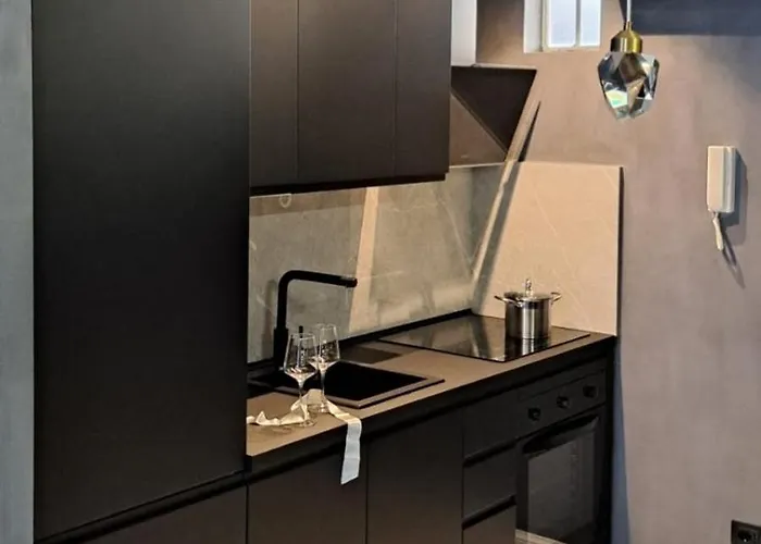 Amneris Opera شقة *